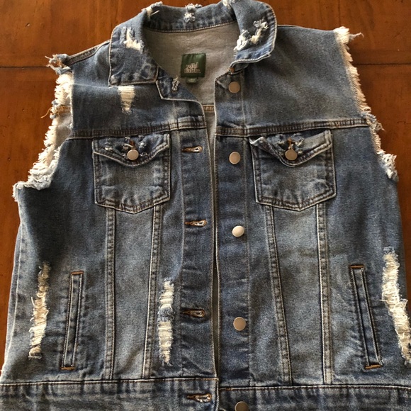 NWT Wild Fable size M Jean vest - Picture 3 of 8